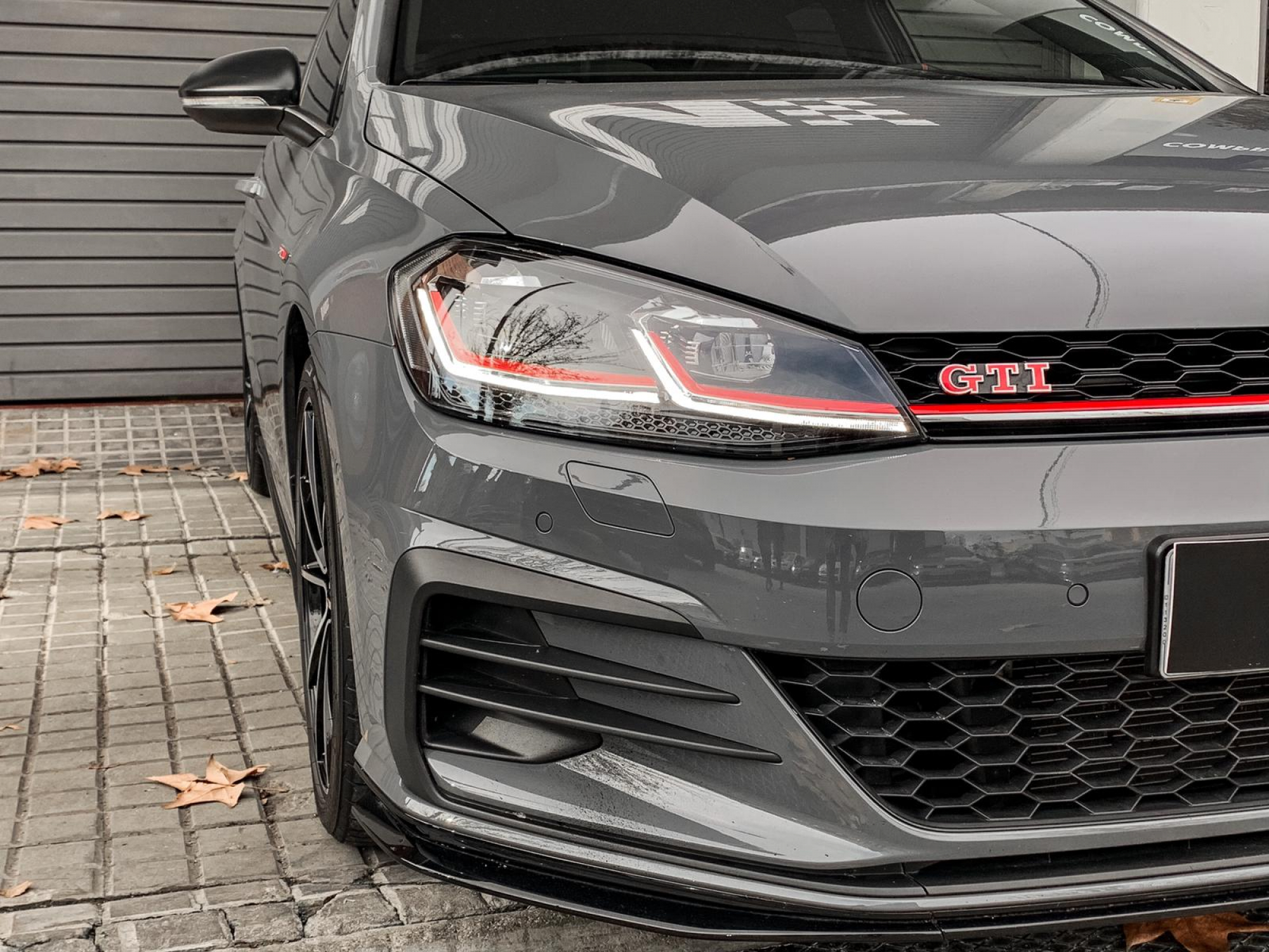 VOLKSWAGEN GOLF GTI TCR 2.0 DSG -PURE GREY-