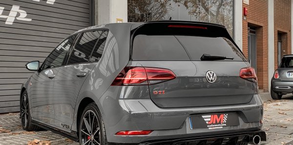 VOLKSWAGEN GOLF GTI TCR 2.0 DSG -PURE GREY-