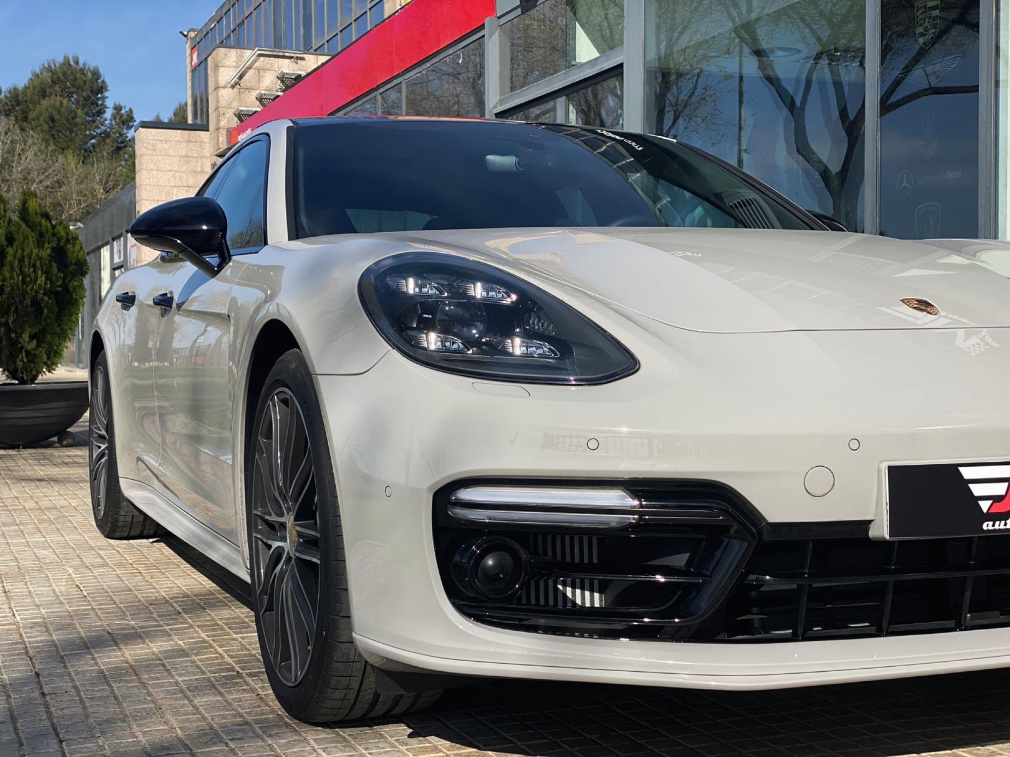 PORSCHE PANAMERA 4S -COLOR GRIS CRAYON, IVA DEDUCIBLE-