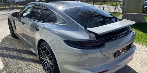 PORSCHE PANAMERA 4S -COLOR GRIS CRAYON, IVA DEDUCIBLE-