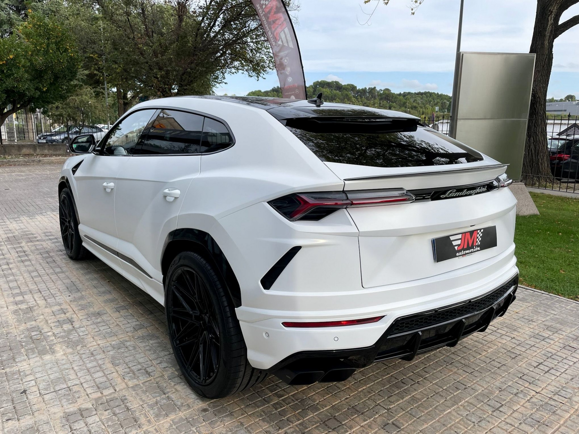 LAMBORGHINI URUS 4.0 V8 AUT. -ESCAPE DEPORTIVO NOVITEC-