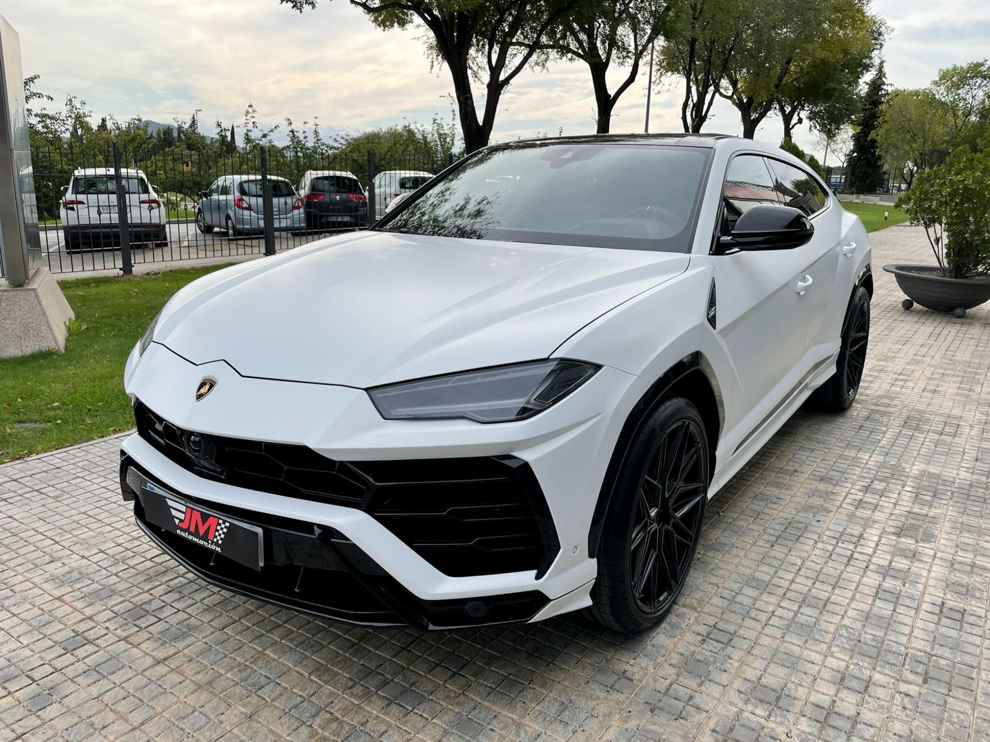 LAMBORGHINI URUS 4.0 V8 AUT. -ESCAPE DEPORTIVO NOVITEC-