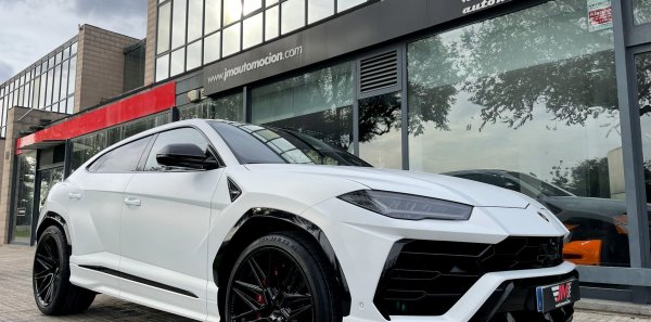 LAMBORGHINI URUS 4.0 V8 AUT. -ESCAPE DEPORTIVO NOVITEC-