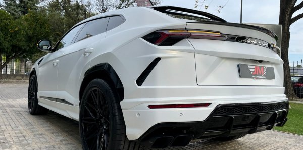 LAMBORGHINI URUS 4.0 V8 AUT. -ESCAPE DEPORTIVO NOVITEC-