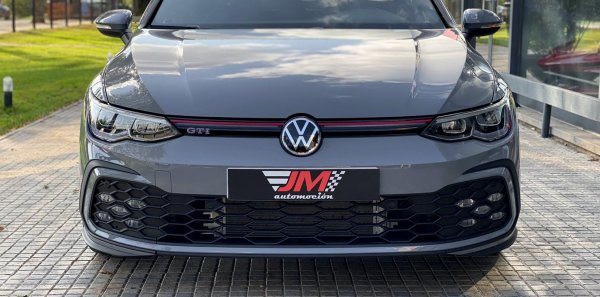 VOLKSWAGEN GOLF GTI MK8 DSG -COLOR GRIS DELFÍN-