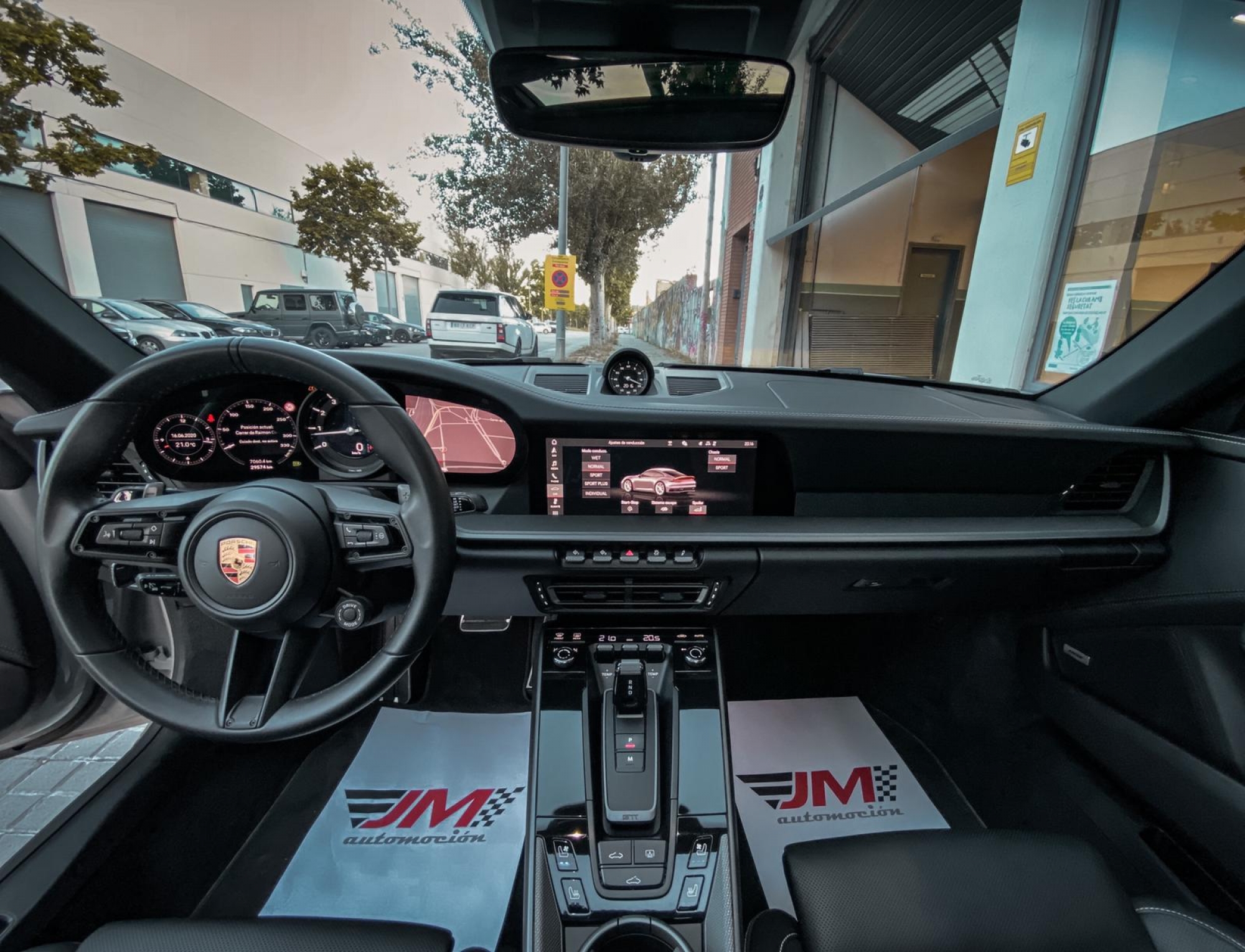 PORSCHE 911 992 CARRERA 4S COUPÉ -NACIONAL, GRIS CRAYÓN-