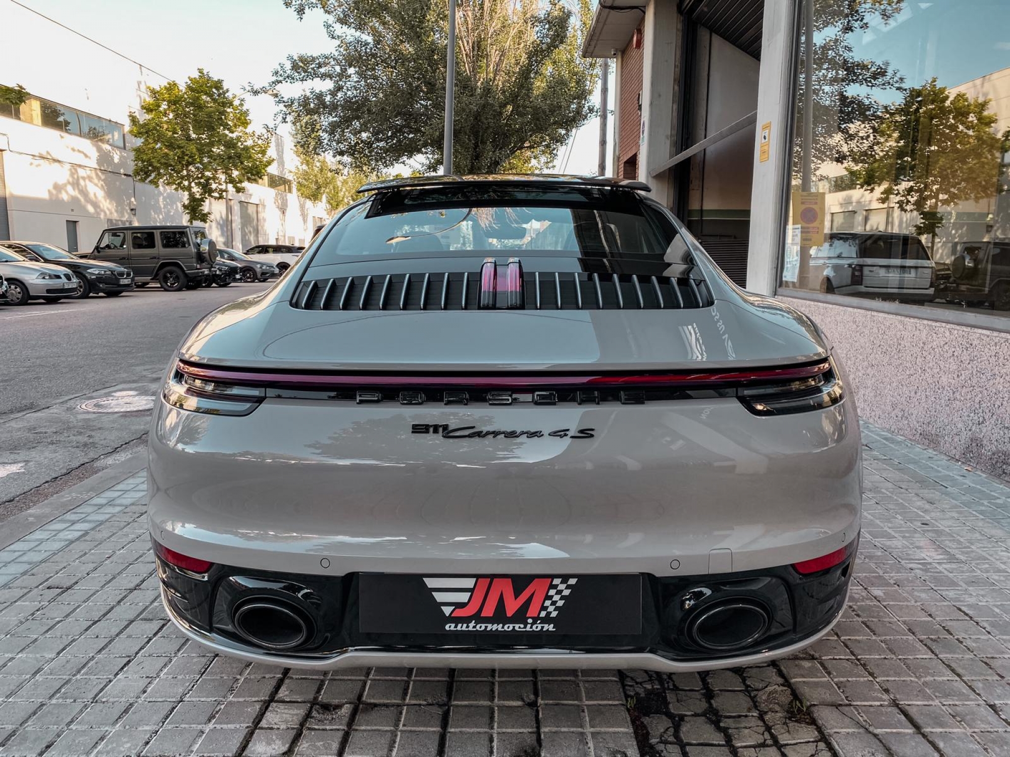 PORSCHE 911 992 CARRERA 4S COUPÉ -NACIONAL, GRIS CRAYÓN-