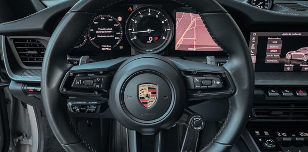 PORSCHE 911 992 CARRERA 4S COUPÉ -NACIONAL, GRIS CRAYÓN-