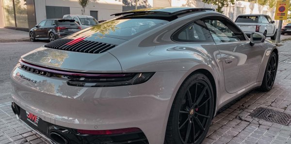 PORSCHE 911 992 CARRERA 4S COUPÉ -NACIONAL, GRIS CRAYÓN-