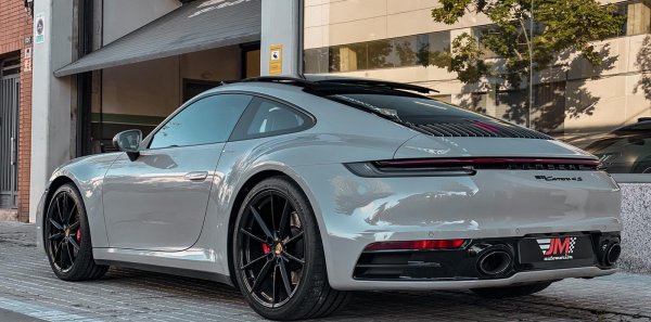 PORSCHE 911 992 CARRERA 4S COUPÉ -NACIONAL, GRIS CRAYÓN-