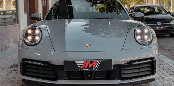 PORSCHE 911 992 CARRERA 4S COUPÉ -NACIONAL, GRIS CRAYÓN-