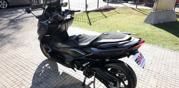 YAMAHA T-MAX XP 560D EDICIÓN 20 ANIVERSARIO -NACIONAL, ÚNICO PROPIETARIO-