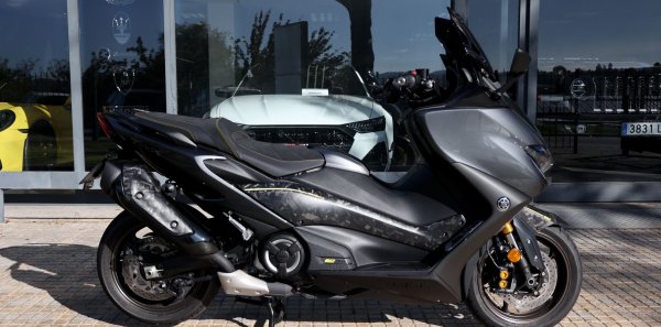 YAMAHA T-MAX XP 560D EDICIÓN 20 ANIVERSARIO -NACIONAL, ÚNICO PROPIETARIO-