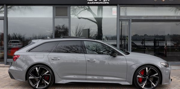 AUDI RS6 AVANT C8 NARDO GREY -ESCAPE DEPORTIVO AKRAPOVIC-