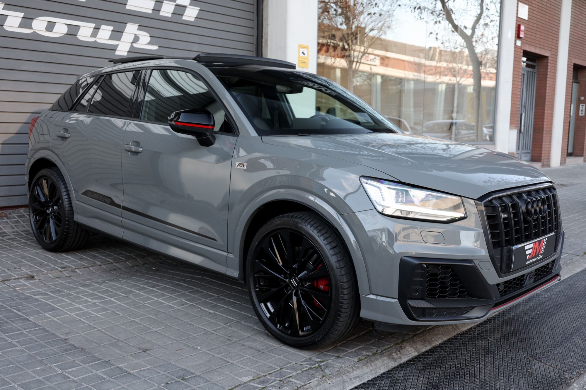 AUDI SQ2 TFSI QUATTRO -COLOR NARDO GREY-