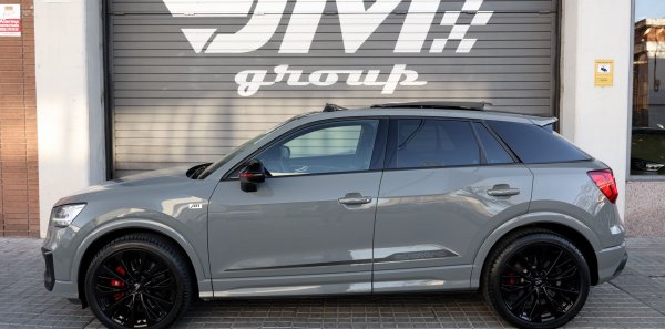 AUDI SQ2 TFSI QUATTRO -COLOR NARDO GREY-