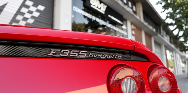 FERRARI F355 BERLINETTA -MANUAL-