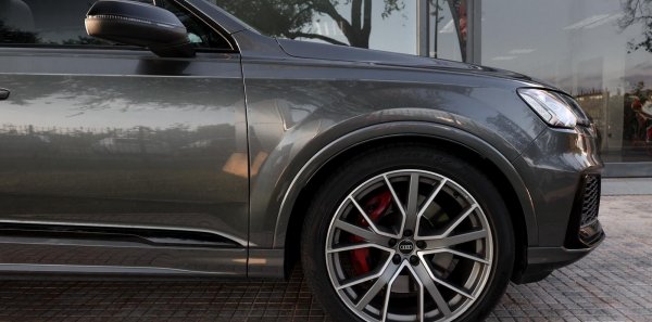 AUDI SQ7 TFSI QUATTRO 7 PLAZAS -NACIONAL, IVA DEDUCIBLE-