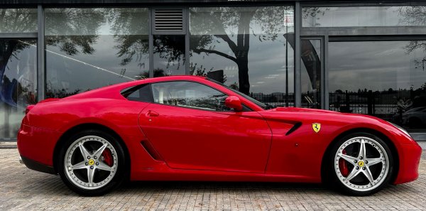 FERRARI 599 GTB F1 -NACIONAL-