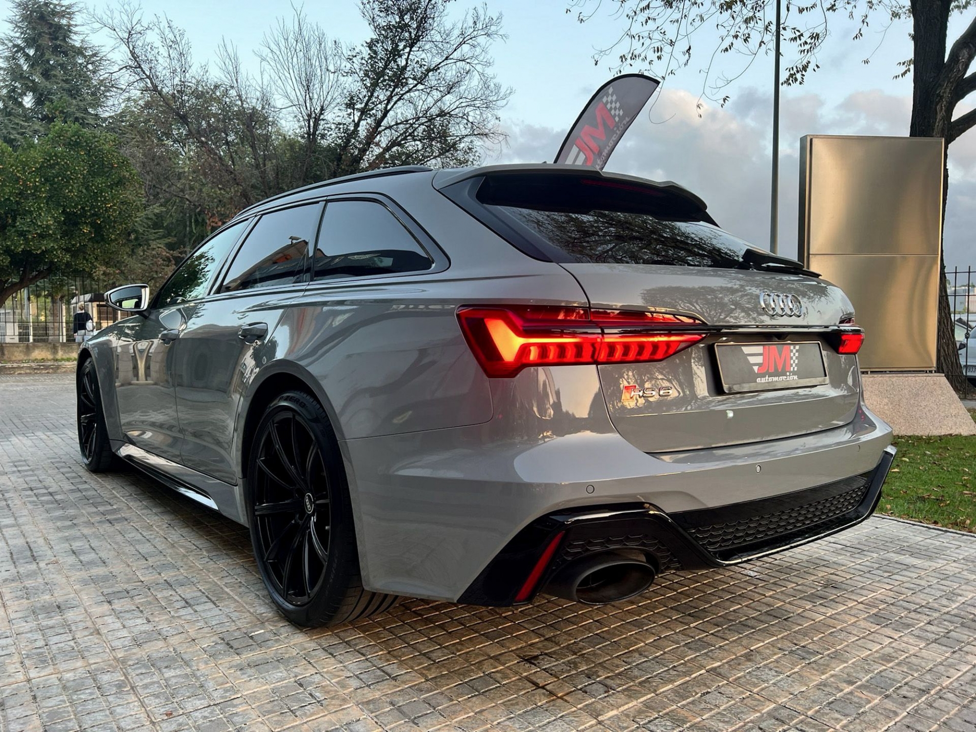 AUDI RS6 AVANT C8 COLOR NARDO GREY -IVA DEDUCIBLE-