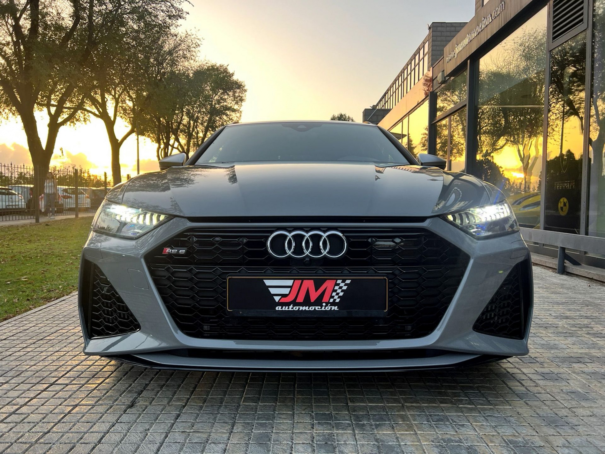 AUDI RS6 AVANT C8 COLOR NARDO GREY -IVA DEDUCIBLE-