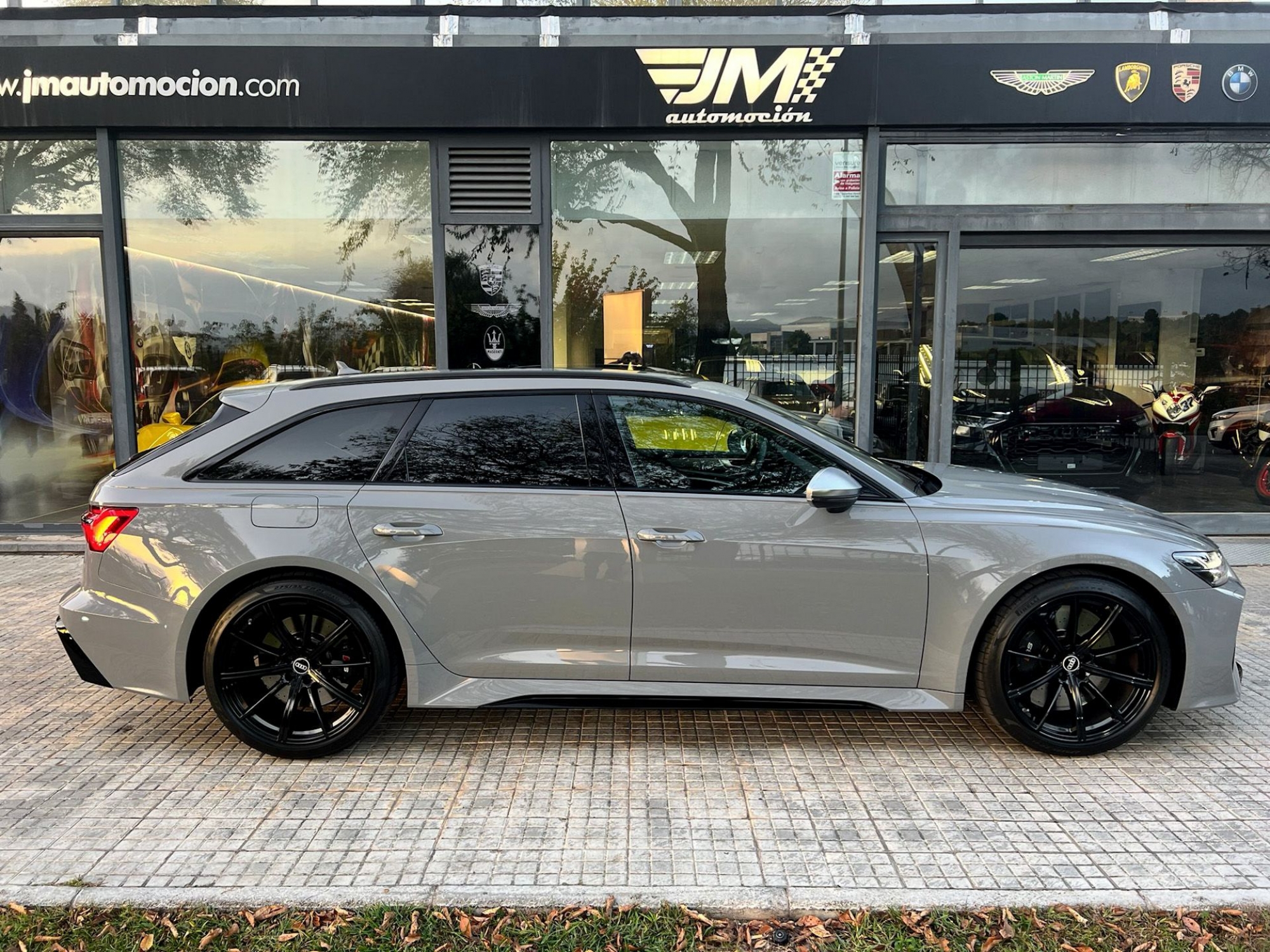 AUDI RS6 AVANT C8 COLOR NARDO GREY -IVA DEDUCIBLE-