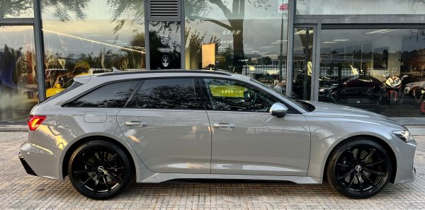 AUDI RS6 AVANT C8 COLOR NARDO GREY -IVA DEDUCIBLE-